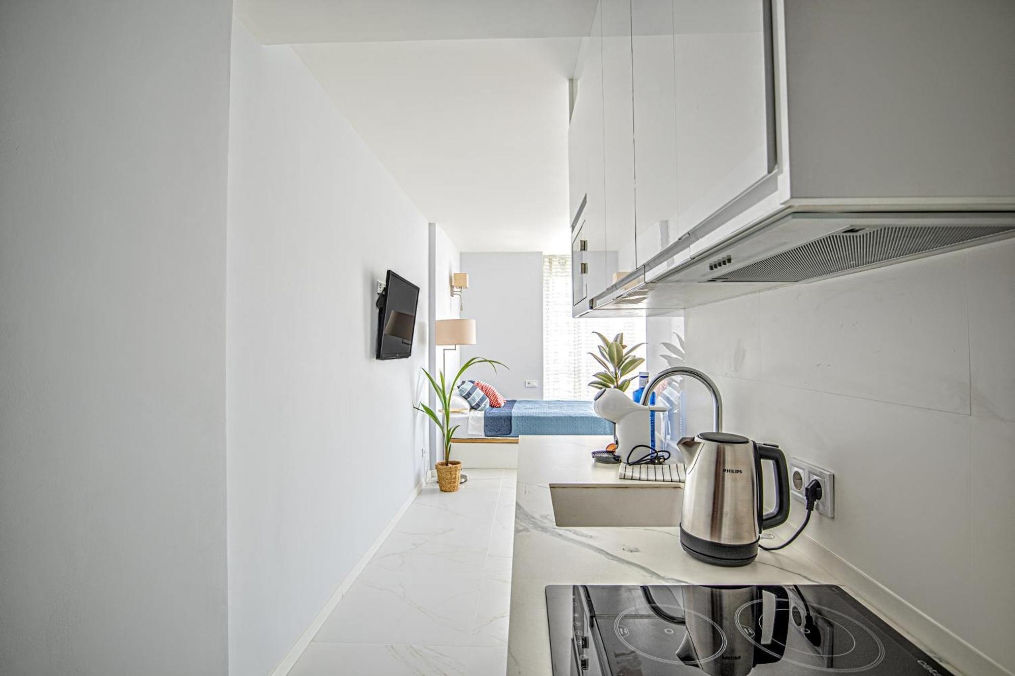 Elegant Studio With Pool And Seaview Τορρεμολίνος Εξωτερικό φωτογραφία