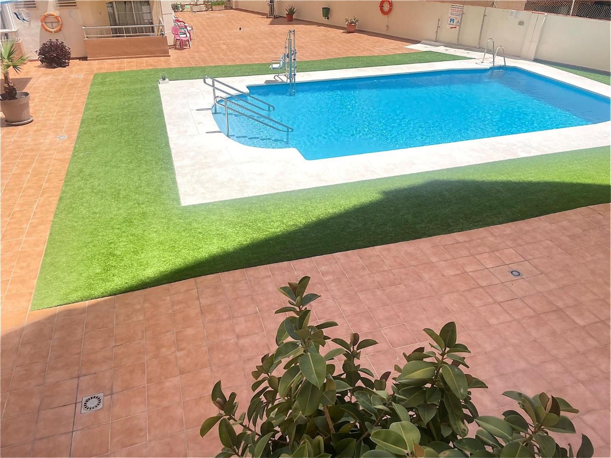 Elegant Studio With Pool And Seaview Τορρεμολίνος Εξωτερικό φωτογραφία